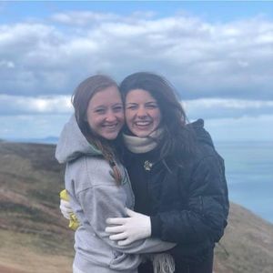 Meet your Posher, Elise